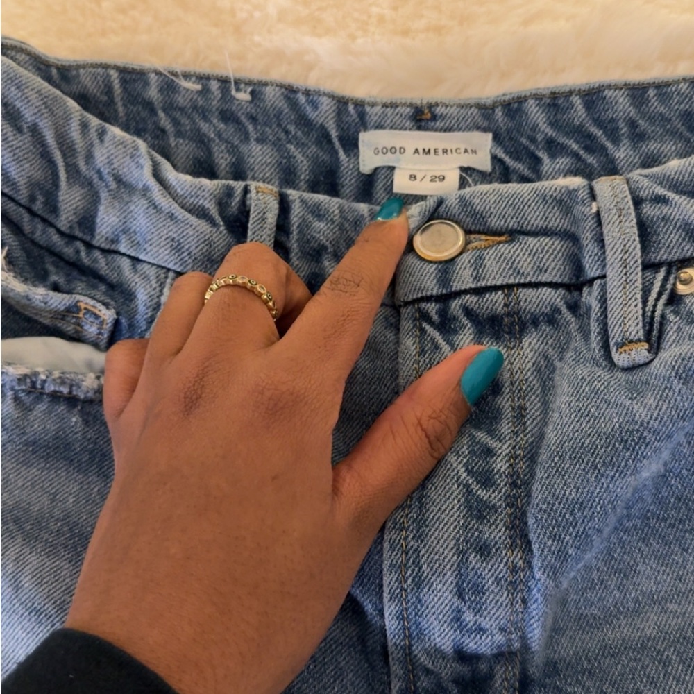 Good American Classic Blue Straight Leg Jeans - Picture 3 of 4